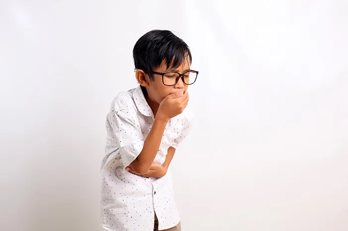 Anak Sakit Perut saat Puasa