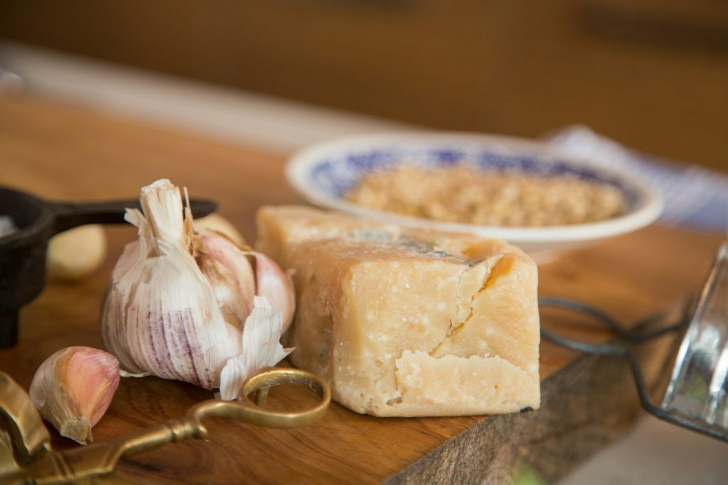 Keju Parmesan